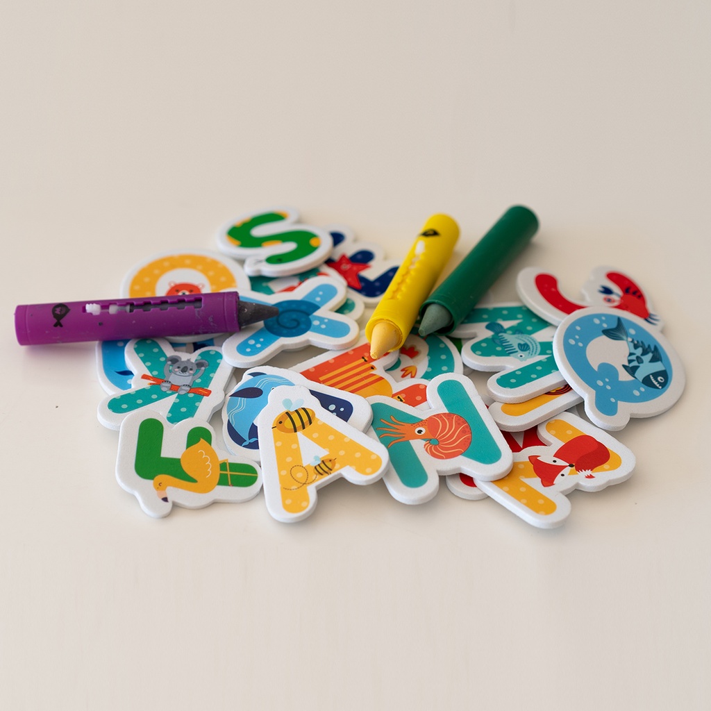 CRAYONES WERO PARA EL AGUA X 6 COLORES SURTIDOS + 26 LETRAS DE GOMA EVA