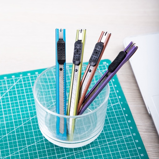 [E2066] CUTTER DELI ESSENTIAL METAL CON CLIP
